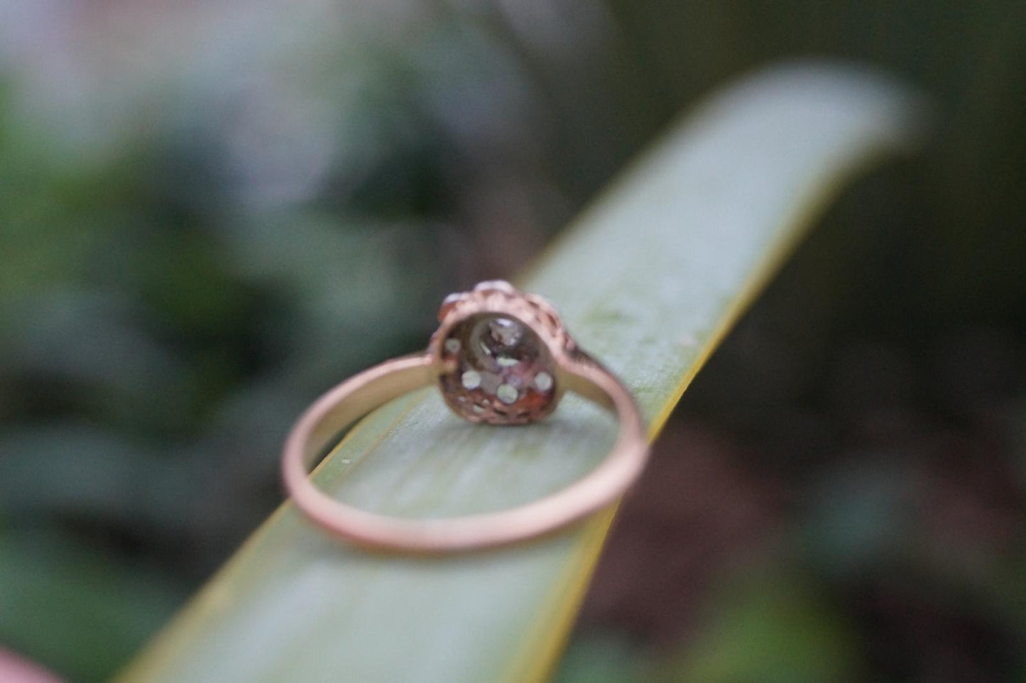 Bague fleur en or rose et diamants taille ancienne